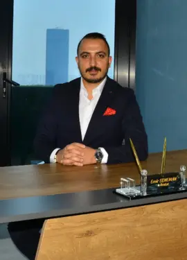 Avukat Emir Seneman
